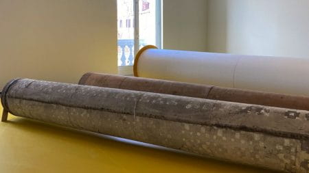 Gli strappi arrotolati a Palazzo Grassi