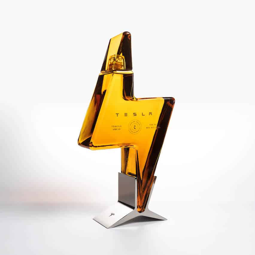 sold-out-tesla-tequila-che-scalda-notti-lockdown_4