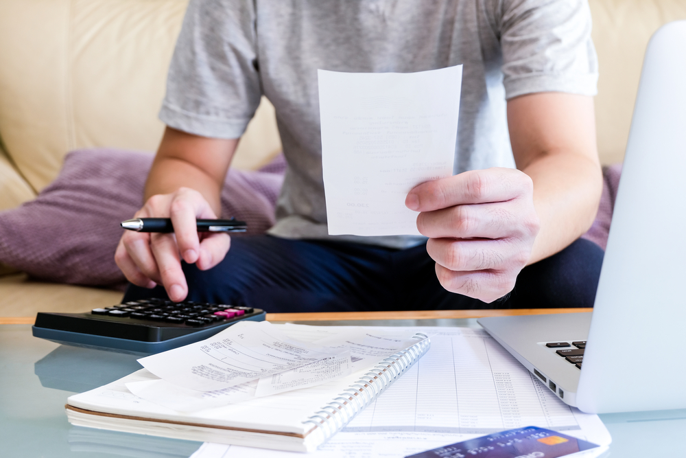 Debito di un solo coniuge: ne risponde anche l’altro