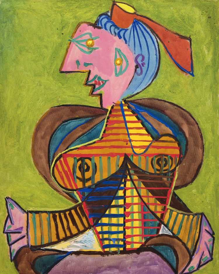 Dipinto astratto di una donna con i capelli blu e un fiocco rosso, con un volto rosa di profilo, tratti esagerati, forme geometriche a strisce per il busto e uno sfondo verde. Stile cubista che ricorda Picasso.