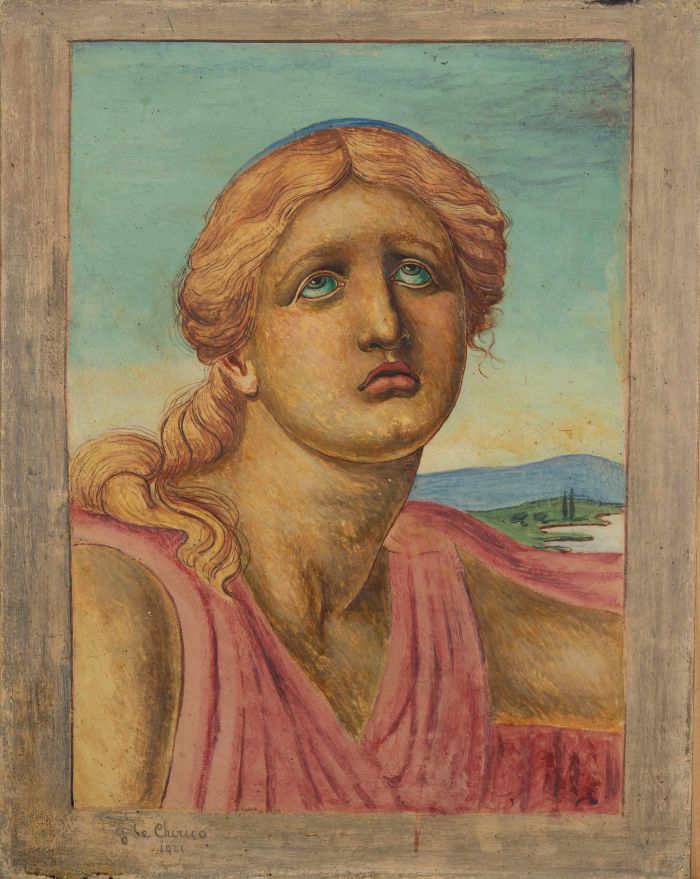 Un dipinto di una donna dai capelli biondo-rossicci e dagli occhi azzurri, che indossa un abito rosa, guarda verso l'alto con un'espressione solenne. L'opera, ispirata a Fausto Bertinotti, è incorniciata e firmata, sullo sfondo di un paesaggio collinare sotto un cielo azzurro.