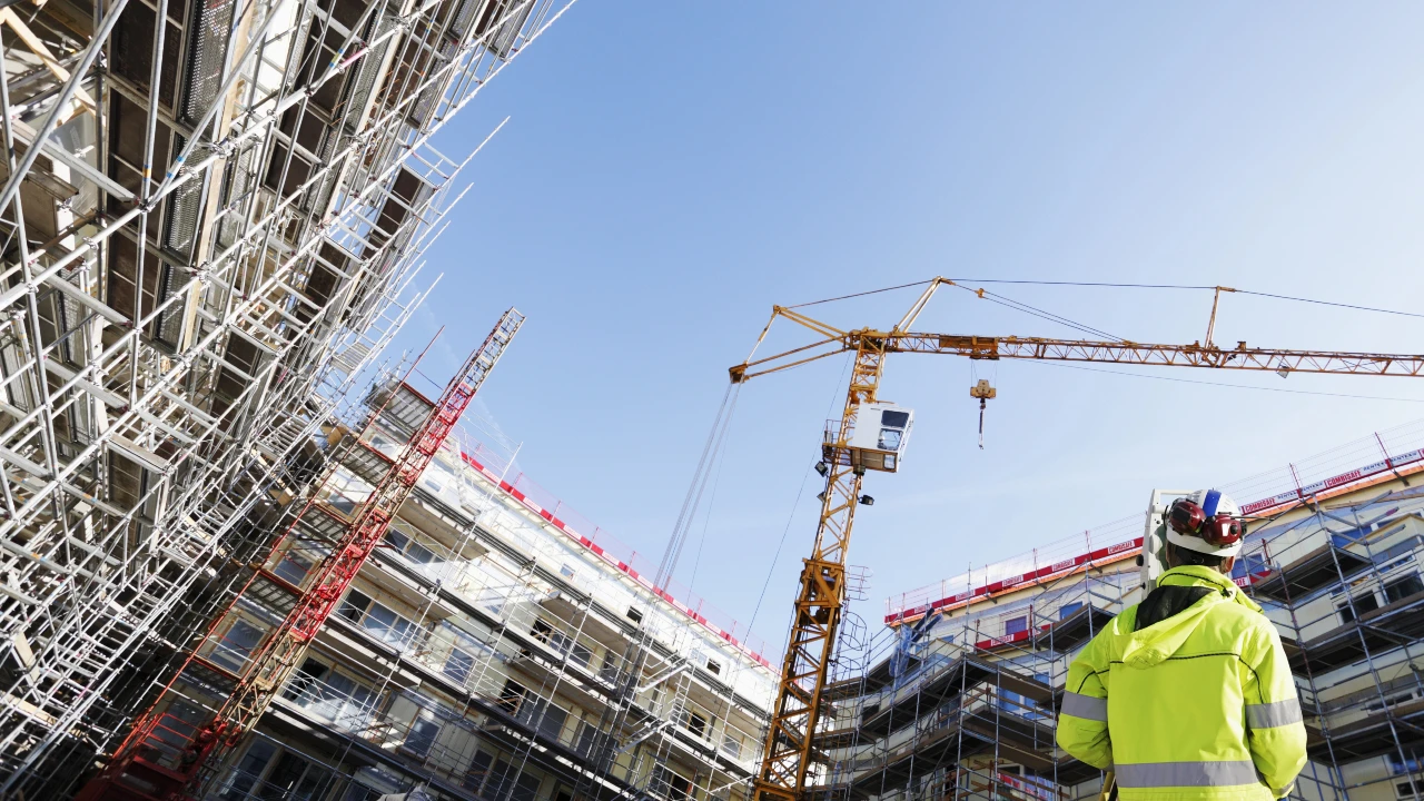 Immagine di un cantiere edile per illustrare i lavori di rigenerazione urbana.