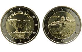 Due lati di una moneta da due euro rara di Malta: un lato presenta un antico toro con la scritta "IL-GENDUS MALTI, MALTA 2016", mentre l'altro mostra il paesaggio urbano di Mdina sotto l'iscrizione "MDINA".