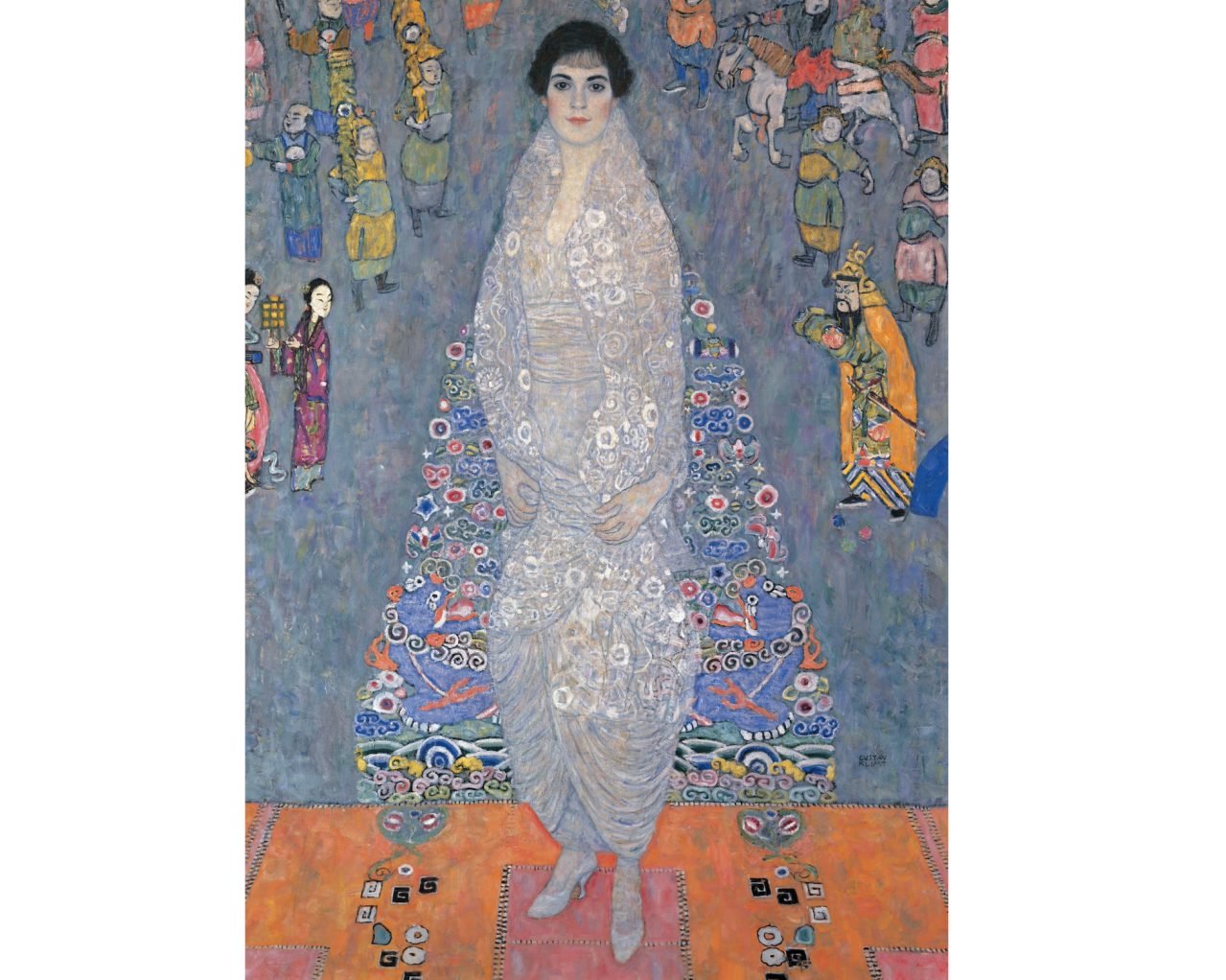 Una donna con un abito bianco ornato e decorato si staglia su uno sfondo vivace con forme astratte e figure colorate e stilizzate, in un dipinto di Gustav Klimt. L'ambientazione è ricca di dettagli e motivi decorativi.