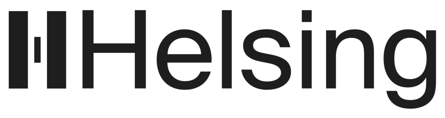 Logo di testo nero che recita "Helsing", con la prima lettera stilizzata in tre barre verticali, la barra centrale contenente una piccola linea verticale.